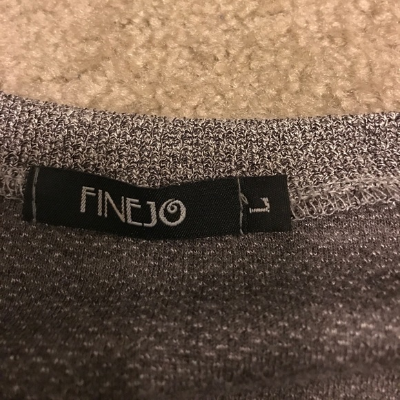 Finejo New without tags Cut out Sweater Size L - Picture 3 of 4